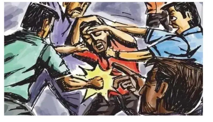 पुणे | दुचाकीला घास लागल्याच्या वादातून टोळक्याची तरुणाला डोंगरावर नेऊन मारहाण